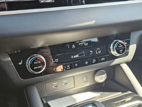 New 2026 Mitsubishi Outlander SE AWD/4WD image 24