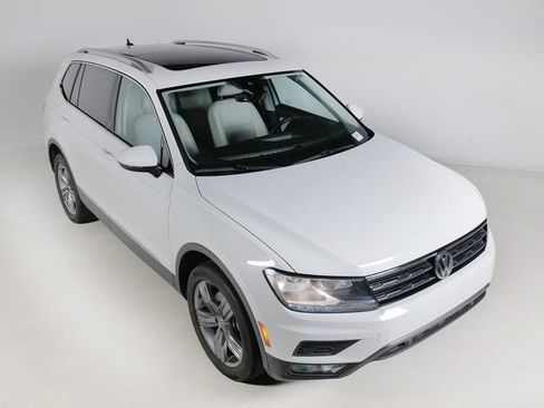 Used 2021 Volkswagen Tiguan SE AWD/4WD image 4