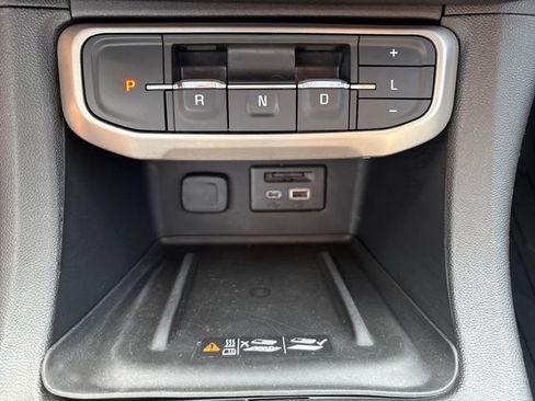 Used 2020 GMC Acadia Denali w/ Denali Ultimate Package AWD/4WD image 19