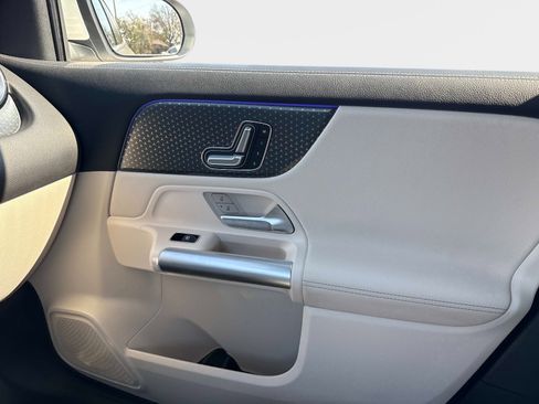 Certified 2025 Mercedes-Benz GLA 250 image 26