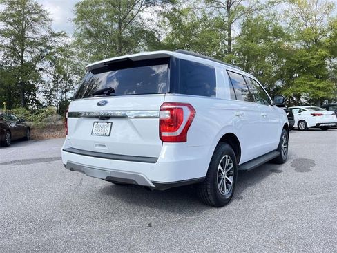 Used 2021 Ford Expedition XLT image 6