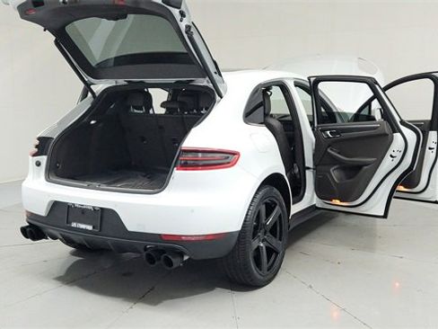 Used 2018 Porsche Macan Sport Edition image 10