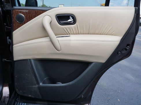 Used 2018 Nissan Armada SL AWD/4WD image 19