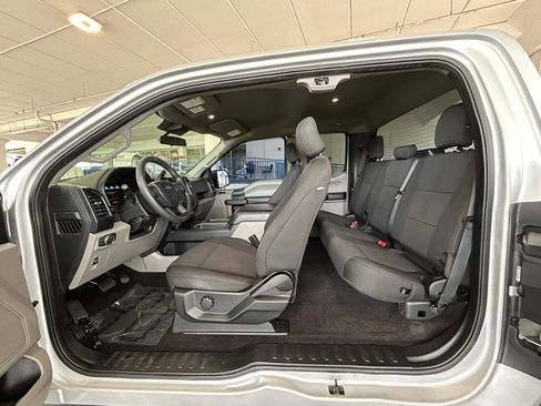 Used 2019 Ford F150 XL w/ Equipment Group 101A Mid RWD image 32