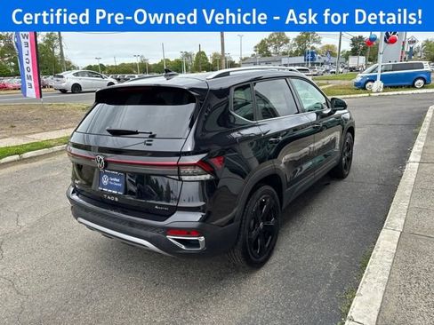 Certified 2025 Volkswagen Taos SEL w/ Black Wheel Plus Package AWD/4WD image 8