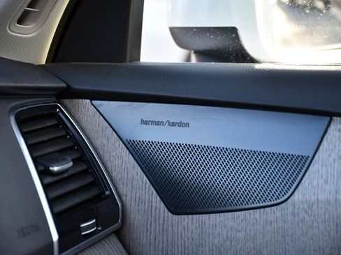 Certified 2024 Volvo XC90 B6 Plus w/ Protection Package image 18