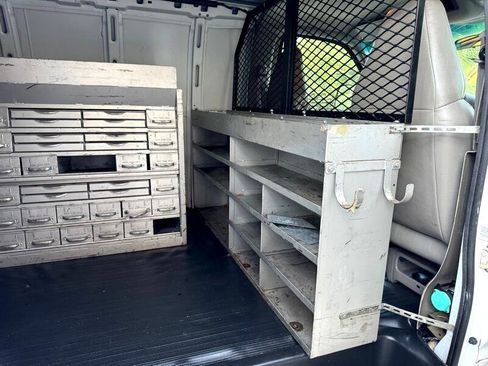 Used 2000 Chevrolet Express 2500 image 16