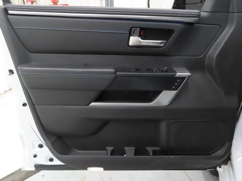 Used 2024 Toyota Tundra Platinum w/ TRD Off-Road Package AWD/4WD image 9