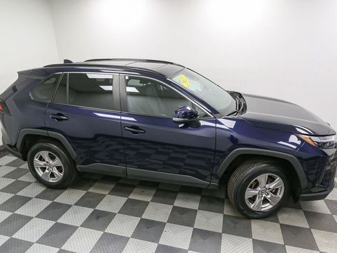 Used 2022 Toyota RAV4 XLE w/ Convenience Package AWD/4WD image 5