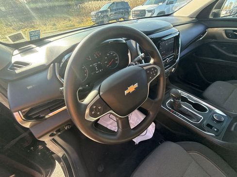 Used 2021 Chevrolet Traverse LS image 37