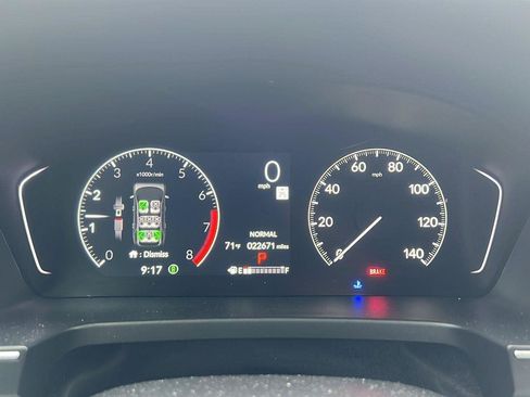 Certified 2025 Honda Pilot Touring image 10