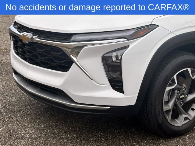 Certified 2024 Chevrolet Trax LT w/ Sunroof Package FWD image 10