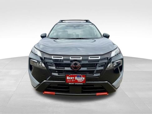 Certified 2026 Nissan Rogue SV w/ Rock Creek Premium Package AWD/4WD image 9