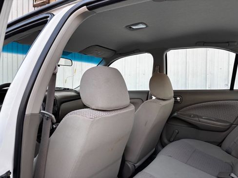 Used 2004 Nissan Sentra 1.8 w/ Convenience Pkg image 12