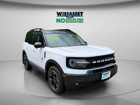 Used 2025 Ford Bronco Sport Outer Banks w/ Outer Banks Tech Package+ AWD/4WD image 23