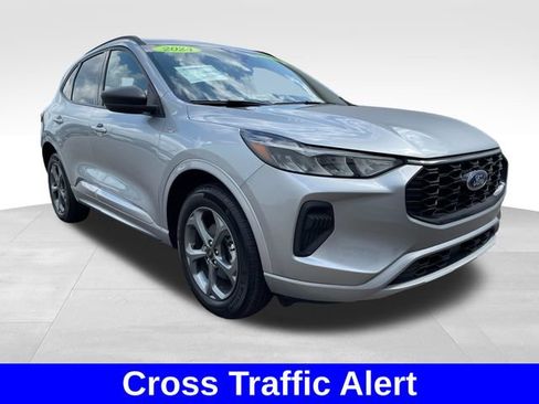 Used 2024 Ford Escape ST-Line w/ Tech Pack #1 AWD/4WD image 7