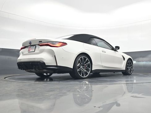 Used 2022 BMW M4 xDrive Competition image 25