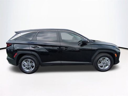 New 2026 Hyundai Tucson SE image 4