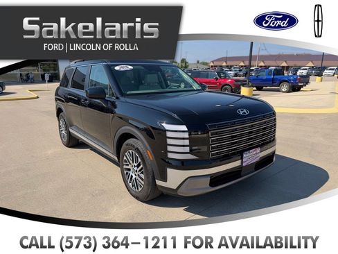 Used 2026 Hyundai Palisade SEL FWD image 3