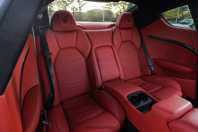 Used 2016 Maserati GranTurismo MC RWD image 44