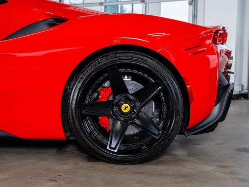 Used 2024 Ferrari SF90 Stradale image 23