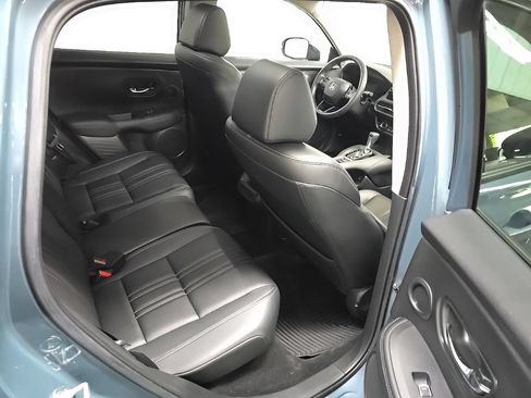 Used 2024 Honda HR-V EX-L image 18