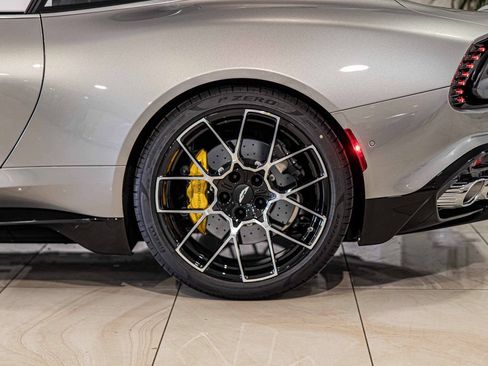 Used 2026 Aston Martin Vanquish RWD image 7