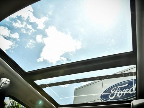 Used 2021 Ford Expedition Platinum image 13