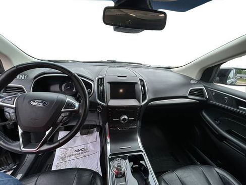 Used 2019 Ford Edge Titanium w/ Equipment Group 301A AWD/4WD image 22