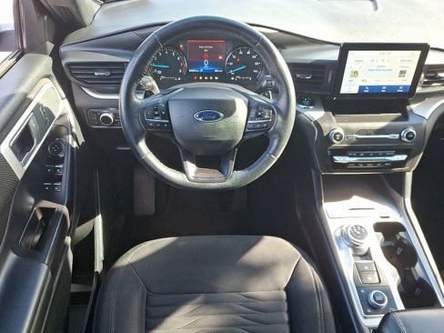 Used 2020 Ford Explorer XLT w/ Class III Trailer Tow Package image 2