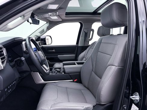 Used 2024 Toyota Tundra Limited image 19