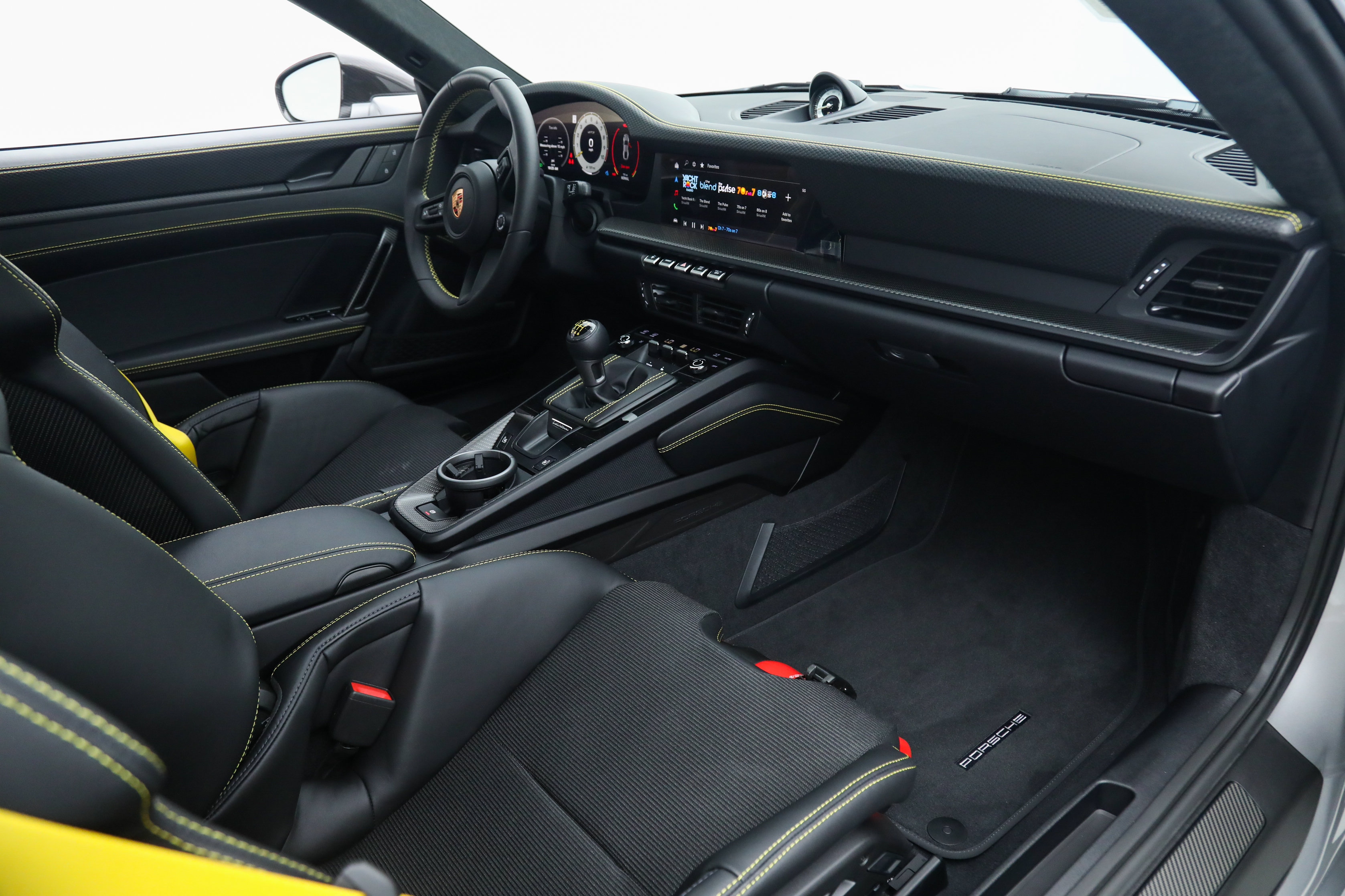 Used 2026 Porsche 911 GT3 RWD image 16