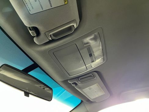 Used 2015 Toyota Camry XLE image 26