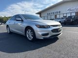 Used 2018 Chevrolet Malibu LT image 2