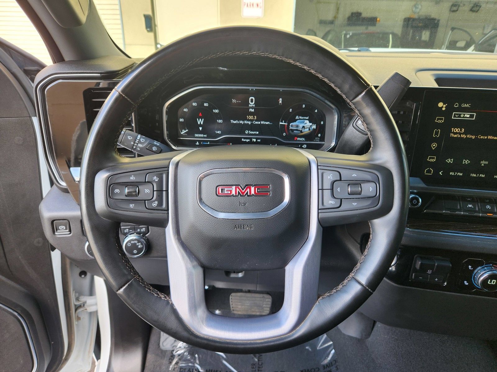 Used 2023 GMC Sierra 1500 SLE w/ X31 Off-Road Package AWD/4WD image 16