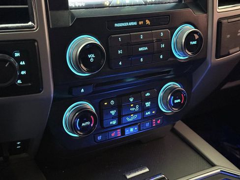 Used 2015 Ford F150 Lariat w/ Equipment Group 502A Luxury AWD/4WD image 35