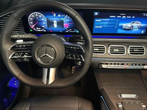 Certified 2025 Mercedes-Benz GLS 580 4MATIC image 26
