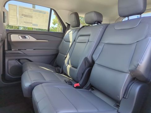 New 2026 Ford Explorer Active w/ Active Comfort Package image 17