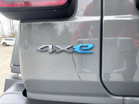 Used 2023 Jeep Wrangler Unlimited image 27