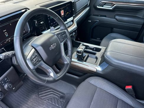 Used 2024 Chevrolet Silverado 1500 RST w/ Convenience Package II AWD/4WD image 10
