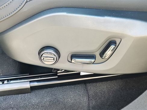 New 2026 Volvo XC90 B6 Plus image 11