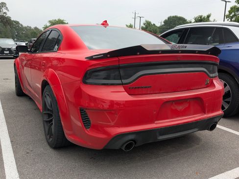 Used 2020 Dodge Charger Scat Pack RWD image 5