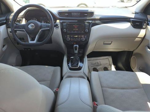 Certified 2020 Nissan Rogue Sport SV FWD image 23