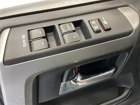 Used 2019 Toyota 4Runner SR5 image 22