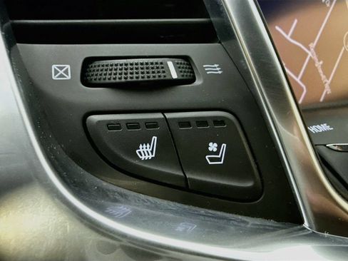 Used 2016 Chevrolet SS RWD image 26