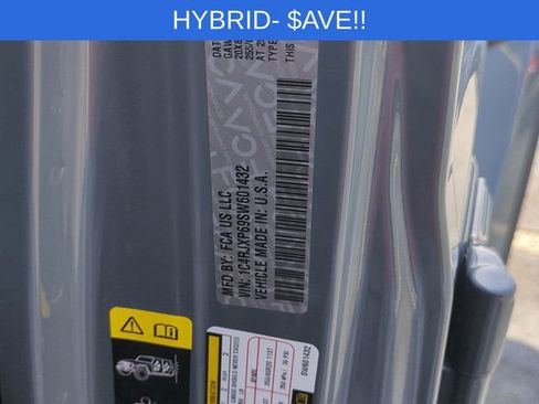 Used 2025 Jeep Wrangler Unlimited Sahara image 34