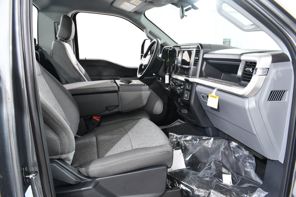 New 2026 Ford F250 XL w/ STX Appearance Package AWD/4WD image 10