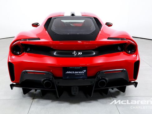 Used 2020 Ferrari 488 Pista Coupe RWD image 7