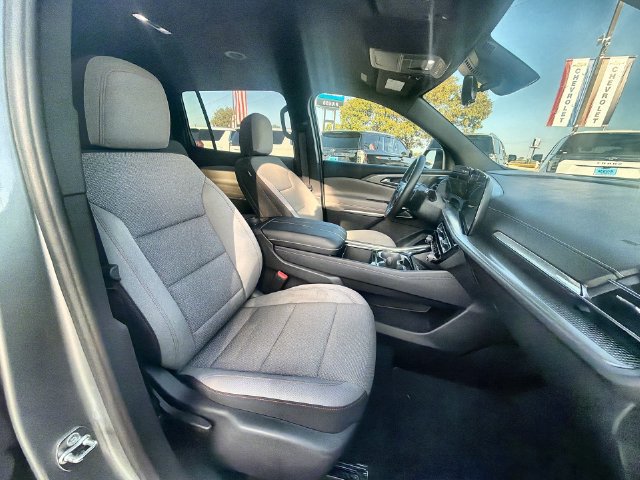 Used 2026 Chevrolet Traverse LT w/ Driver Confidence Package FWD image 27
