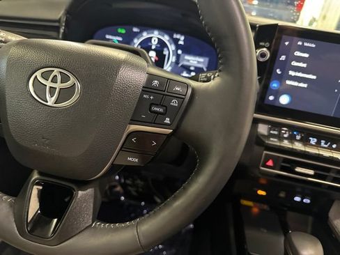Used 2025 Toyota Camry XLE w/ Premium Plus Package FWD image 25